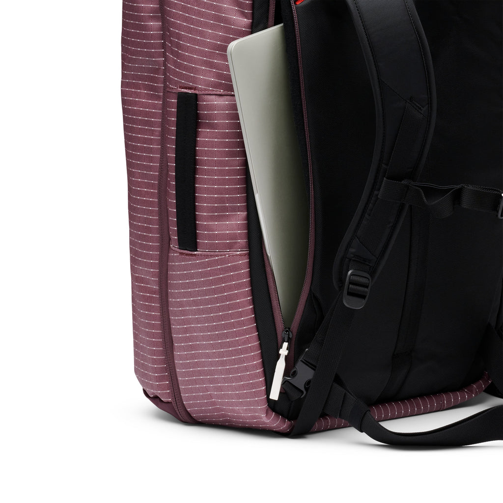 Stonehauler 40 L Travel Pack