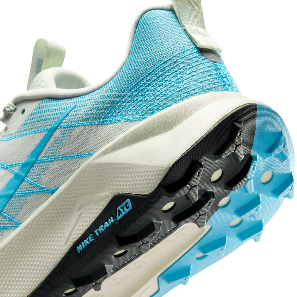 Men’s Wildhorse 10 (010 - Sea Glass/Baltic Blue-Black Spruce)