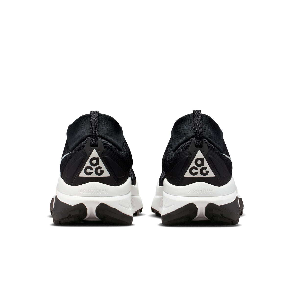 Women’s ACG Zegama Trail (001 - Black/Summit White-Safety Orange)
