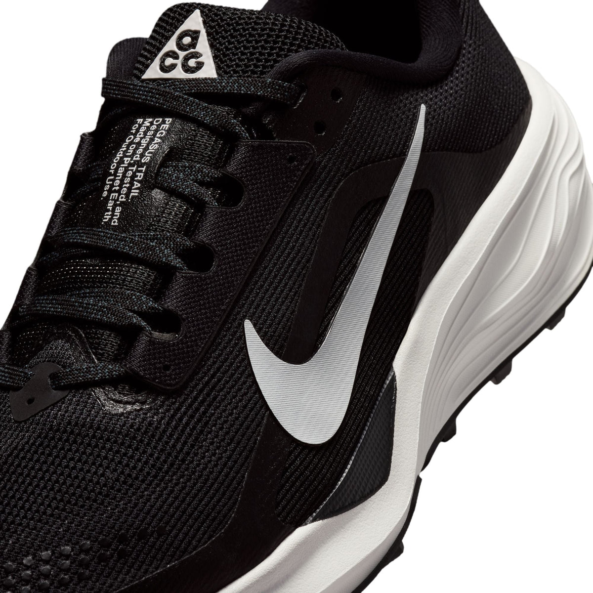 Women’s ACG Pegasus Trail (001 - Black/Summit White-Anthracite)