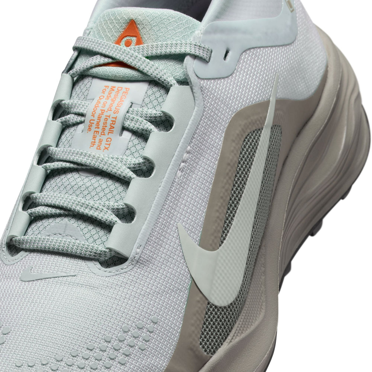Women’s ACG Pegasus Trail GORE-TEX (002 - Light Silver/Light Silver-Light Army)